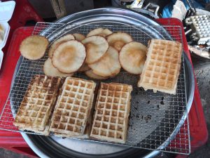 How to make Num Pom (Khmer waffles) and other sweets